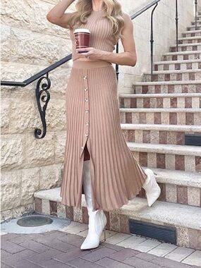 Bardot Neutral Ribbed Button-Front Midi Skirt & Ribbed Top